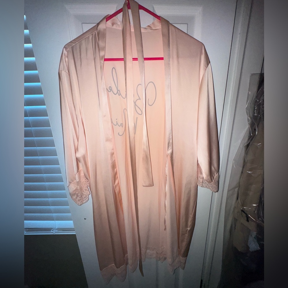 EVENT BLOSSOM, Bridesmaid Satin Lace Robe - Pink - Picture 2 of 3